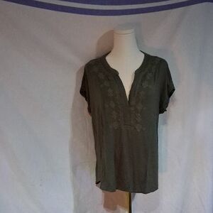 Cable & Gauge Green Cap Sleeve Blouse with Mandarin Collar